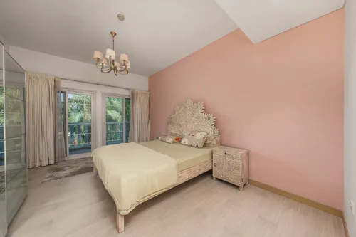 2 Bedrooms Villa in District 16