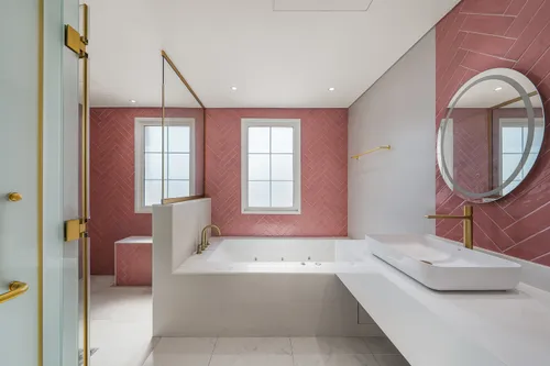 2 Bedrooms Villa in District 16