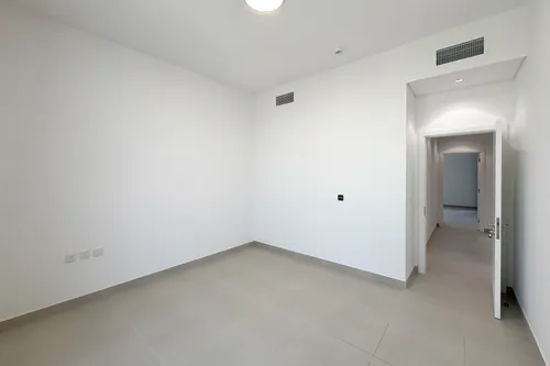 4 Bedrooms Villa in Sendian