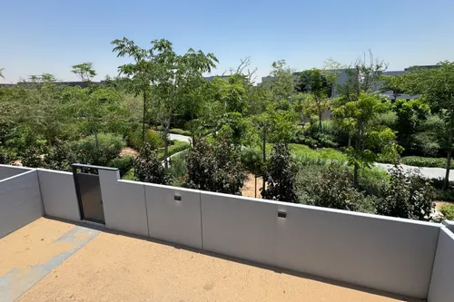 4 Bedrooms Villa in Sendian