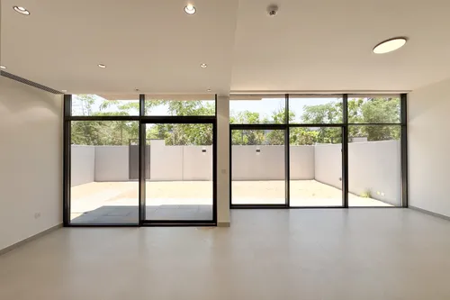 4 Bedrooms Villa in Sendian