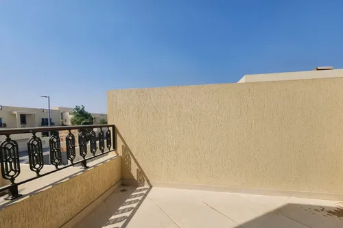 4 Bedrooms Villa in Barashi