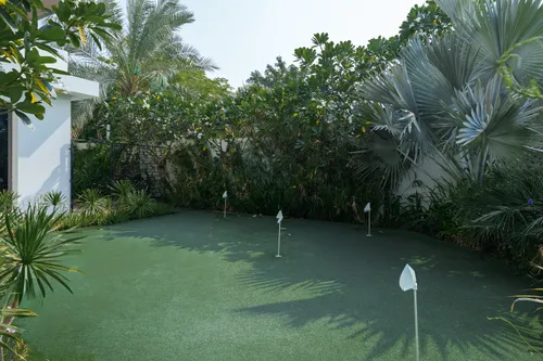 4 Bedrooms Villa in Redwoods