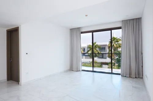 4 Bedrooms Villa in Redwoods