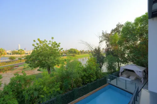 6 Bedrooms Villa in Entertainment Foyer