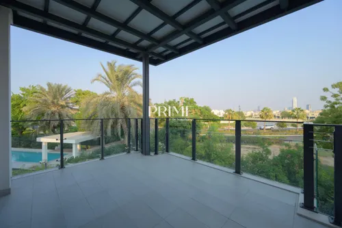 6 Bedrooms Villa in Entertainment Foyer