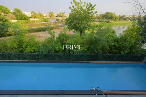 6 Bedrooms Villa in Entertainment Foyer