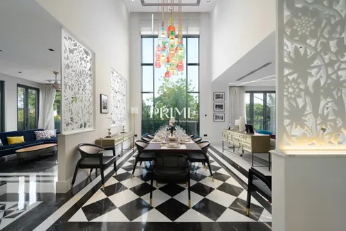 6 Bedrooms Villa in Entertainment Foyer