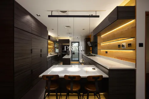 6 Bedrooms Villa in Entertainment Foyer