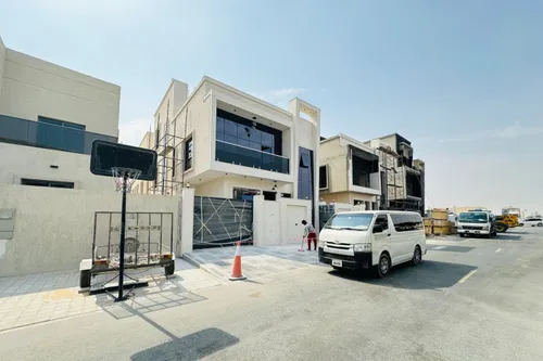 7 Bedrooms Villa in Al Zahya