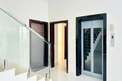 7 Bedrooms Villa in Al Zahya