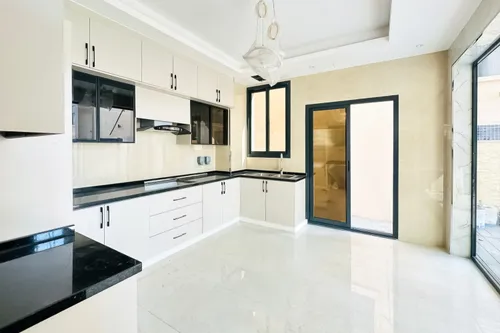 7 Bedrooms Villa in Al Zahya