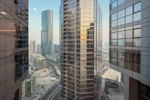 2 Bedrooms Apartment in Radiant Square