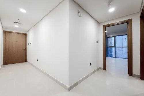 2 Bedrooms Apartment in Radiant Square