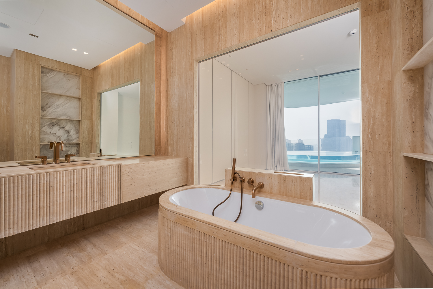 5 Bedrooms Penthouse in Sensoria at Five Luxe