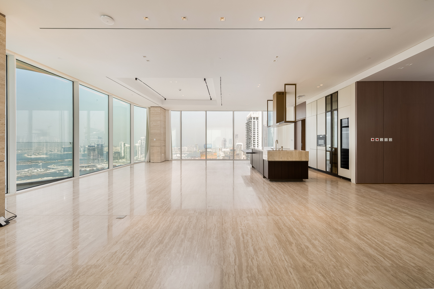 5 Bedrooms Penthouse in Sensoria at Five Luxe