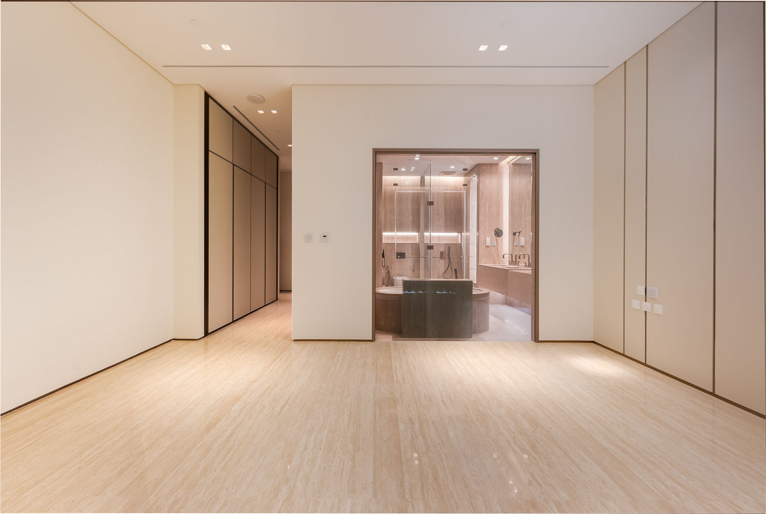 5 Bedrooms Penthouse in Sensoria at Five Luxe