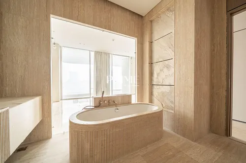 5 Bedrooms Penthouse in Sensoria at Five Luxe