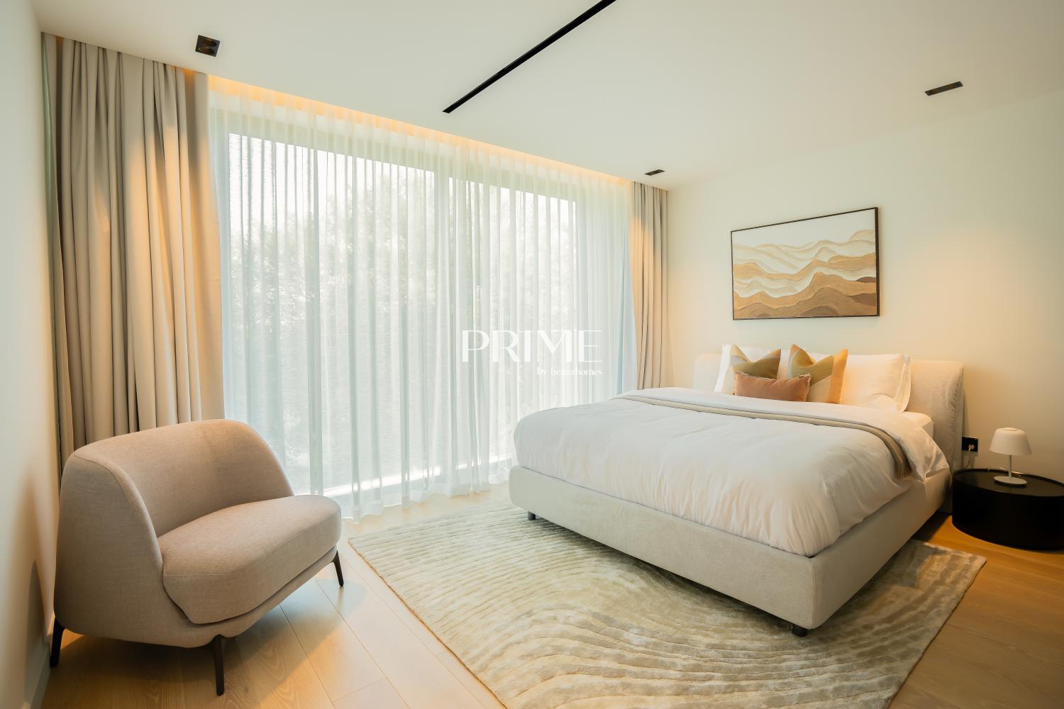 5 Bedrooms Villa in Entertainment Foyer