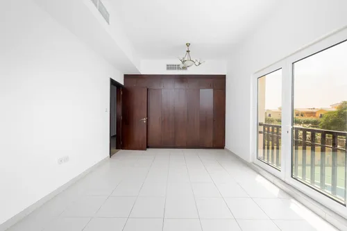 5 Bedrooms Villa in Hacienda