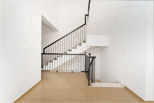 5 Bedrooms Villa in Hacienda