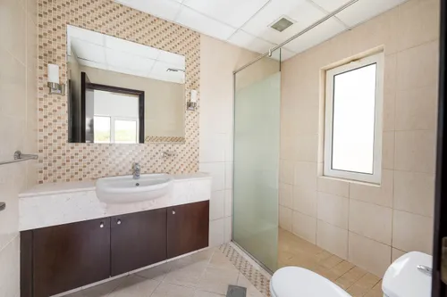 5 Bedrooms Villa in Hacienda