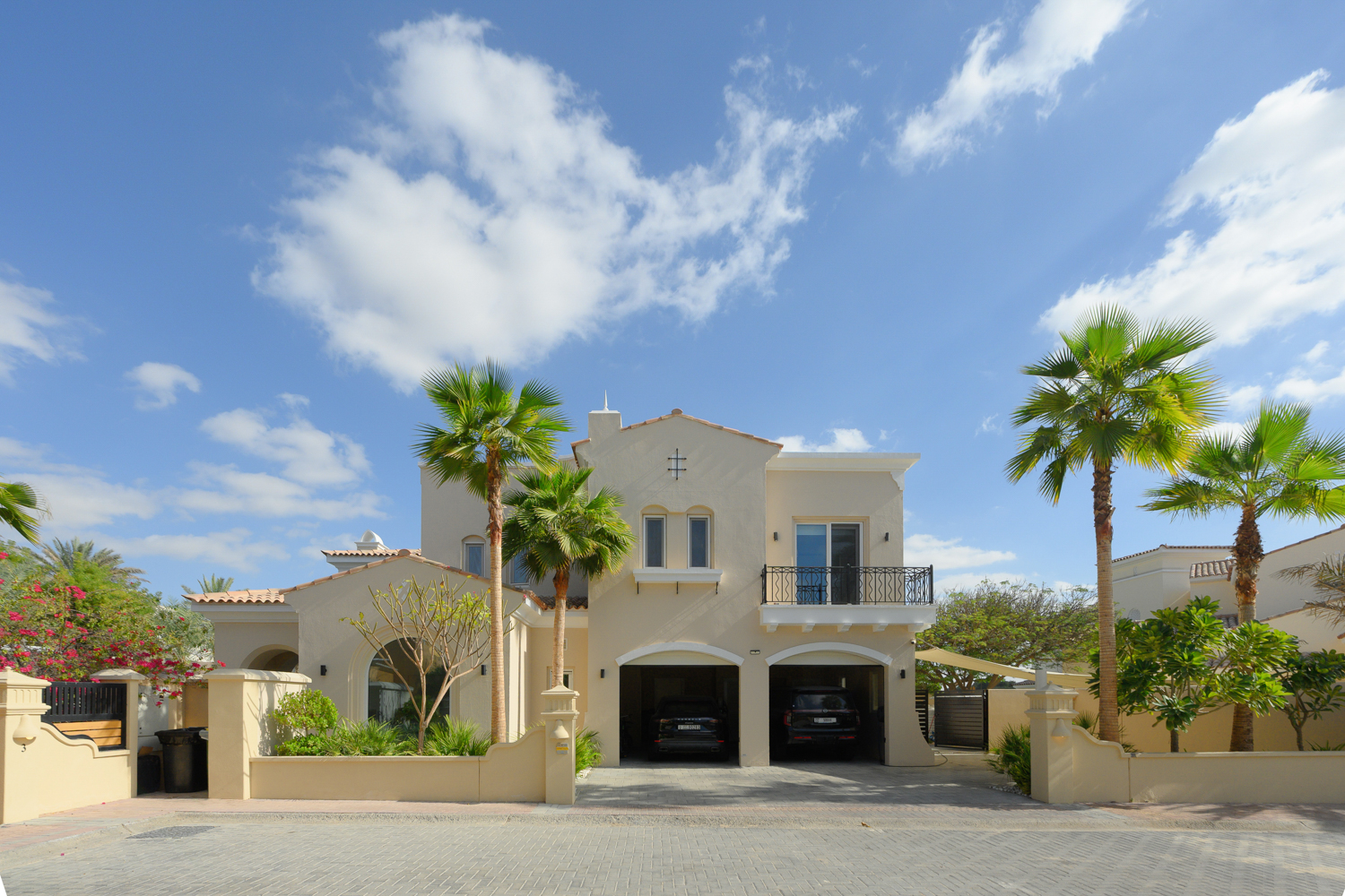 5 Bedrooms Villa in Mirador La Coleccion 2