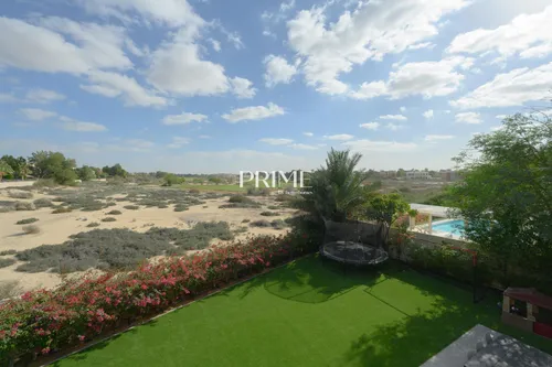 5 Bedrooms Villa in Mirador La Coleccion 2