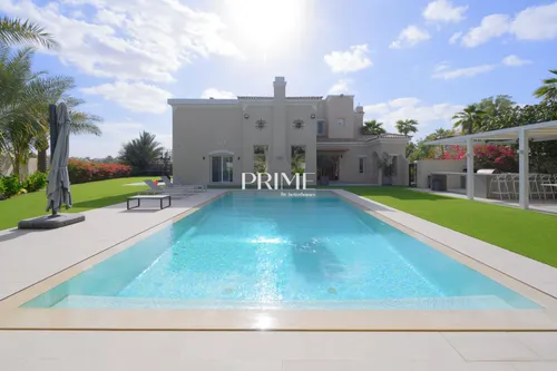 5 Bedrooms Villa in Mirador La Coleccion 2