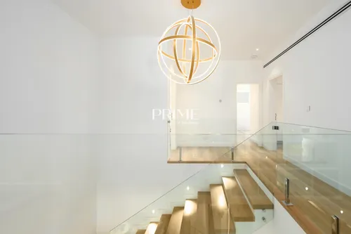 5 Bedrooms Villa in Mirador La Coleccion 2