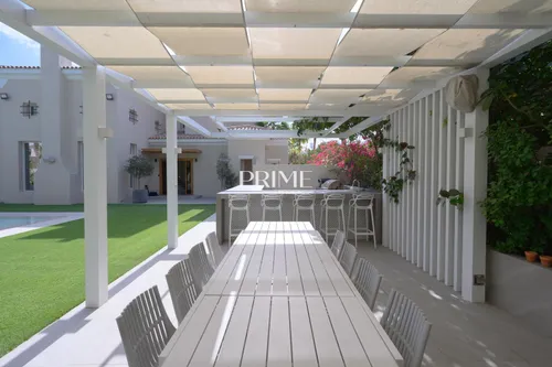 5 Bedrooms Villa in Mirador La Coleccion 2