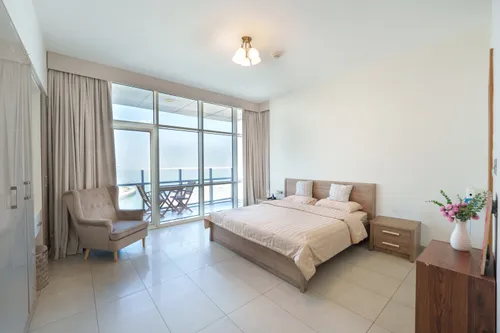 4 Bedrooms Apartment in Lamar Residences