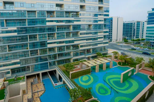 4 Bedrooms Apartment in Lamar Residences