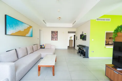 4 Bedrooms Apartment in Lamar Residences