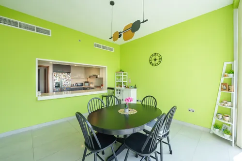 4 Bedrooms Apartment in Lamar Residences