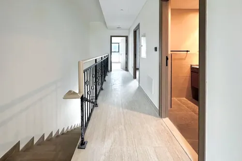 4 Bedrooms Townhouse in Santorini 1