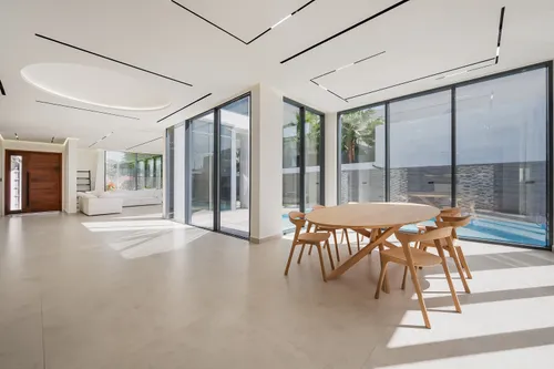 5 Bedrooms Villa in Umm Suqeim 1 Villas