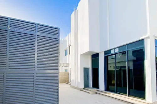 5 Bedrooms Villa in Umm Suqeim 1 Villas