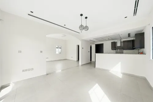 2 Bedrooms Villa in District 5F