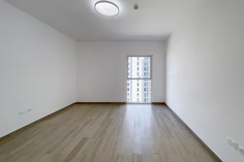 2 Bedrooms Apartment in Waters Edge