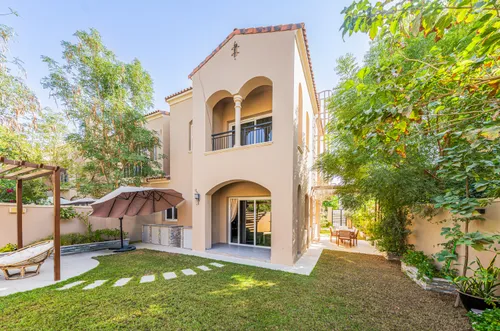 3 Bedrooms Villa in Bella Casa