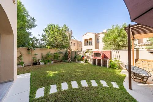 3 Bedrooms Villa in Bella Casa