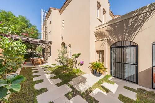 3 Bedrooms Villa in Bella Casa