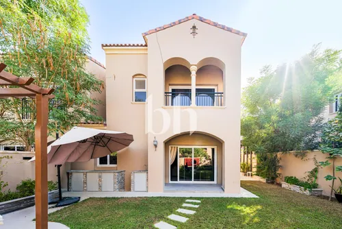 VOT | Spacious 3-Bed Villa With Landscaped Garden