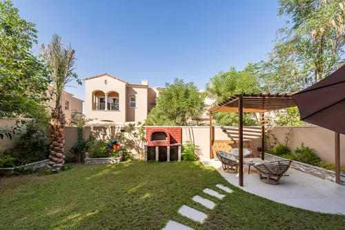 3 Bedrooms Villa in Bella Casa