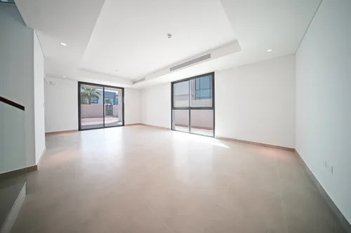 4 Bedrooms Villa in The Magnolias