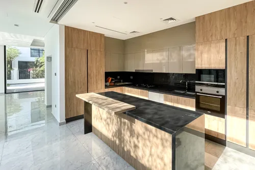 5 Bedrooms Villa in Chorisia 1 Villas