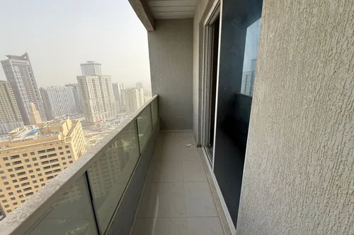 2 Bedrooms Apartment in Queen Tower