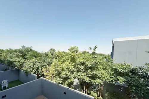 4 Bedrooms Townhouse in Robinia