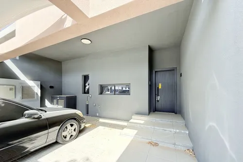 4 Bedrooms Townhouse in Robinia